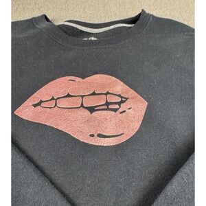 Fruit of the Loom Black Sweatshirt XL‎ Rose Gold Lips Graphic Pullover Top